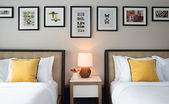 Kimpton Schofield Hotel Queen Queen Deluxe Guestroom