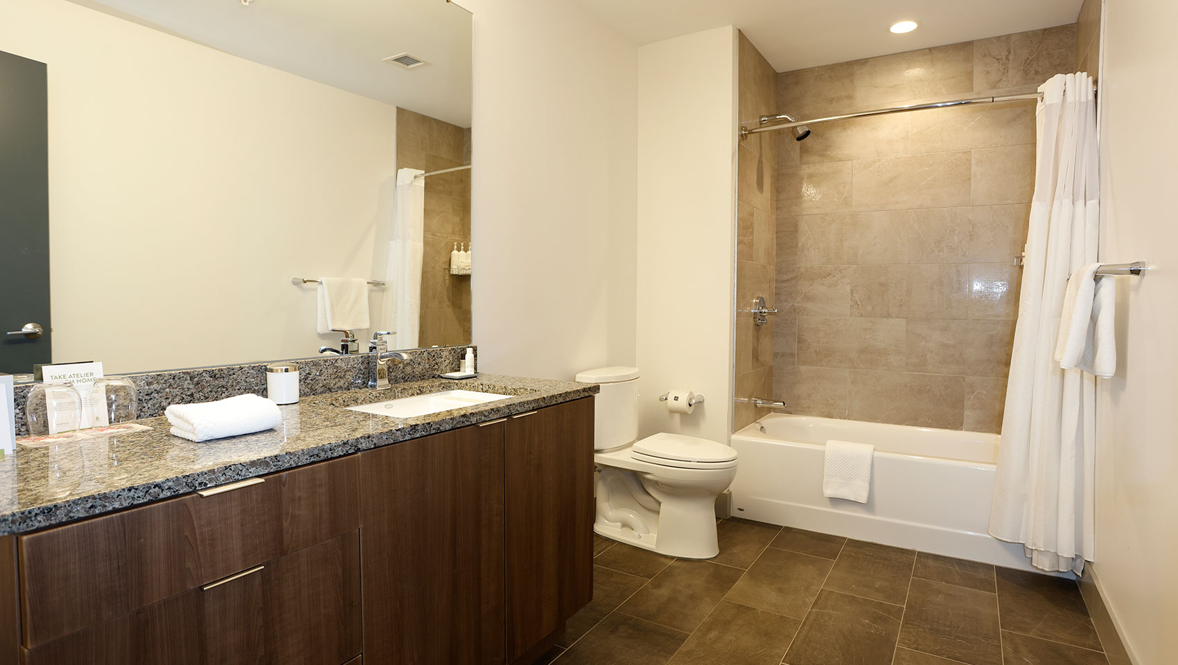 Schofield Suite Bathroom 2